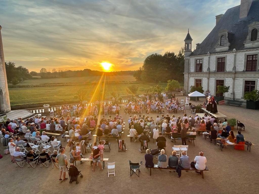 Les estivales du patrimoine 2024 au château de la Motte, à Sonzay, ex Goûters et dîner du patrimoine en Gâtine Racan.