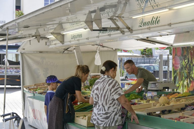 Marché hebdomadaire-2