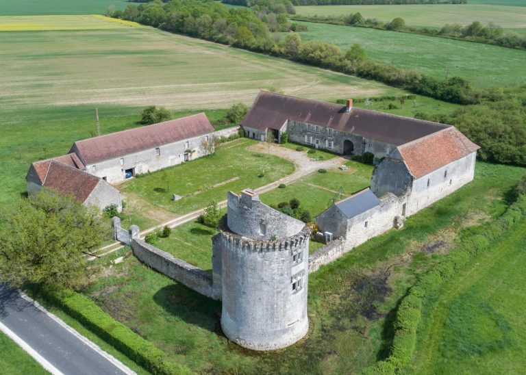 La Tour du Château des Etangs-2