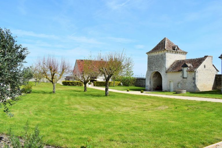 La Grange du Colombier-32