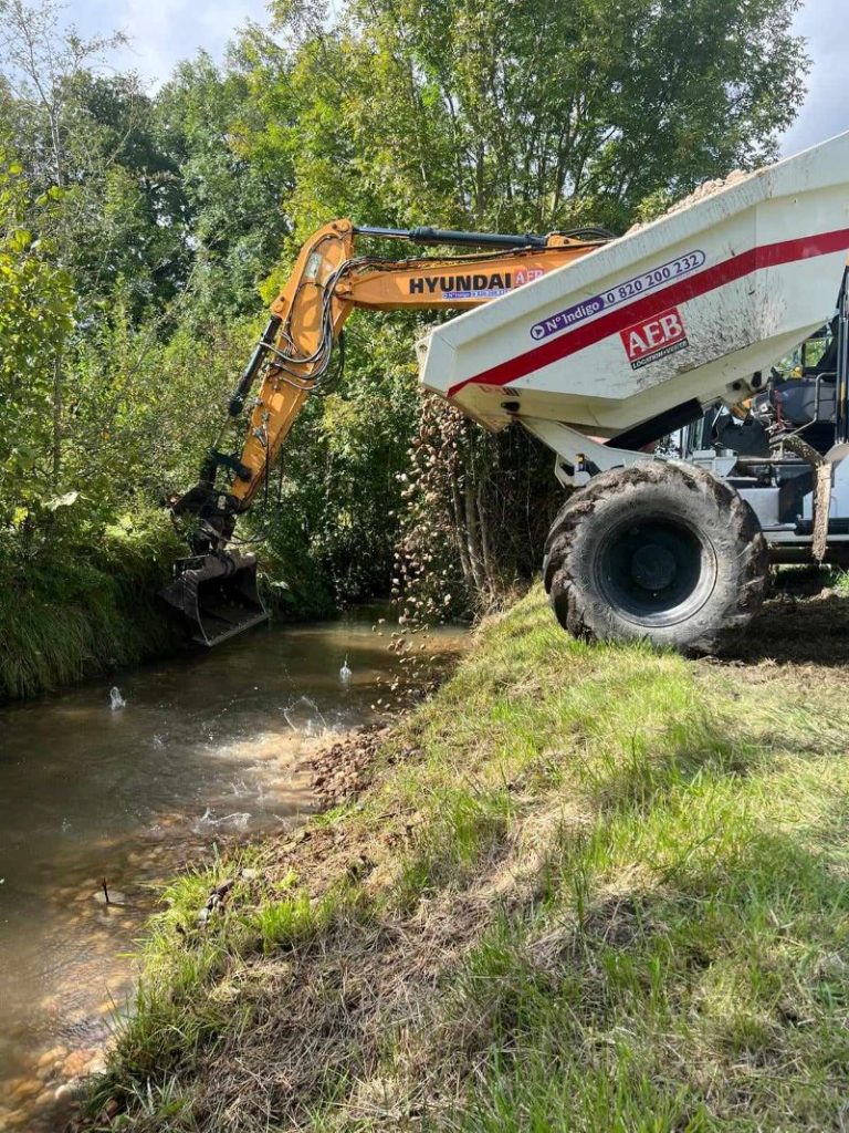 Visite commentée des travaux réalisés sur la Veude-1