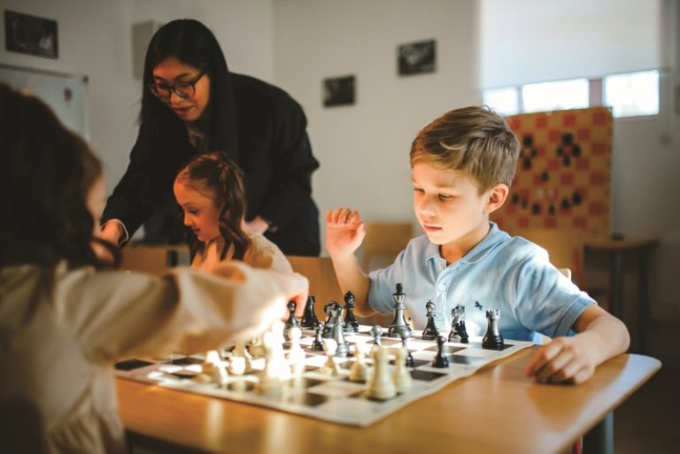 Atelier découverte des échecs-1