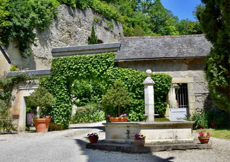 Le Château de Nazelles-2