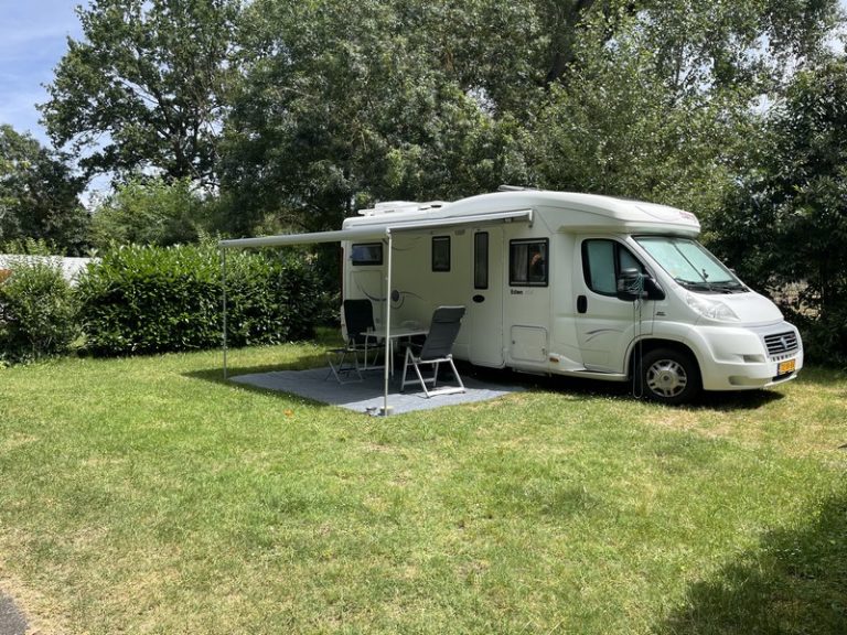 Aire de services du camping de Montlouis-sur-Loire-2