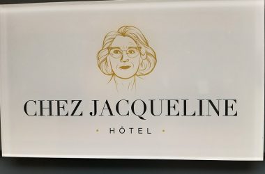 Chez Jacqueline – Hôtel à Tours.